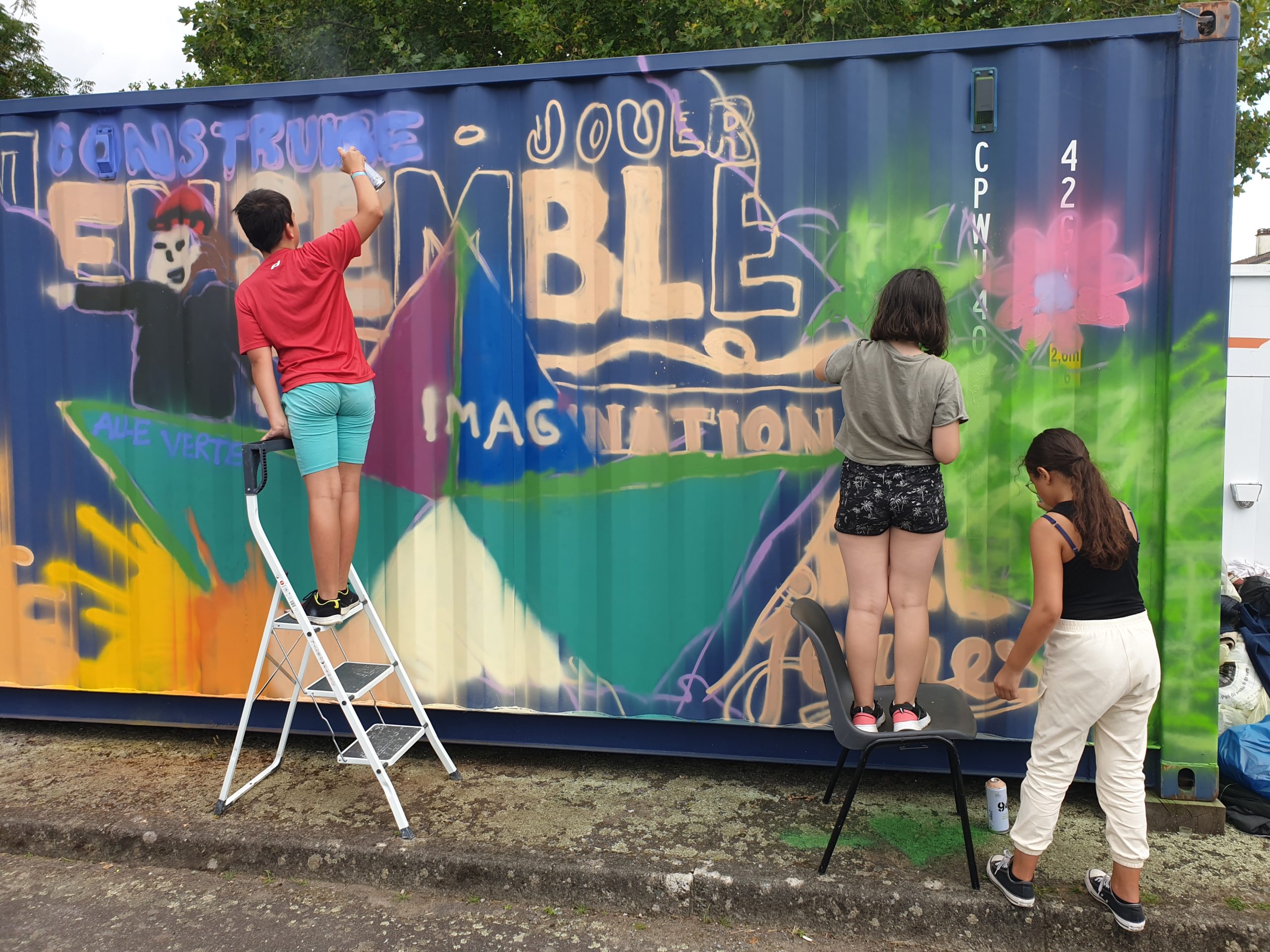 jeunes adolescents activités graff art